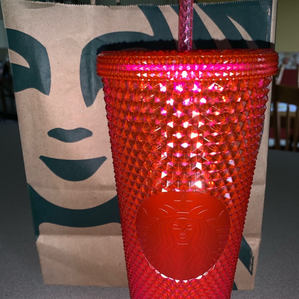 NWT Starbucks 2019 Holiday Cup LIMITED EDITION!!